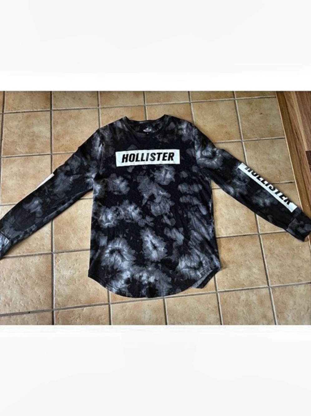 Hollister shirt men’s medium